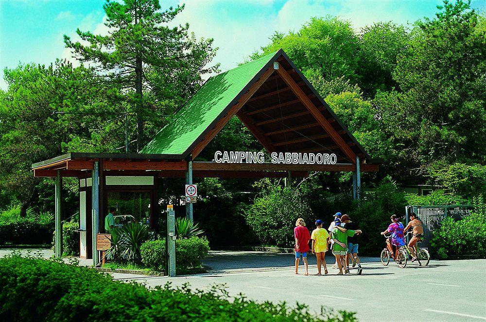 Camping Sabbiadoro リニャーノ・サッビアドーロ エクステリア 写真